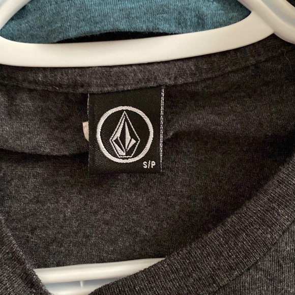 Volcom tees - Picture 3 of 9
